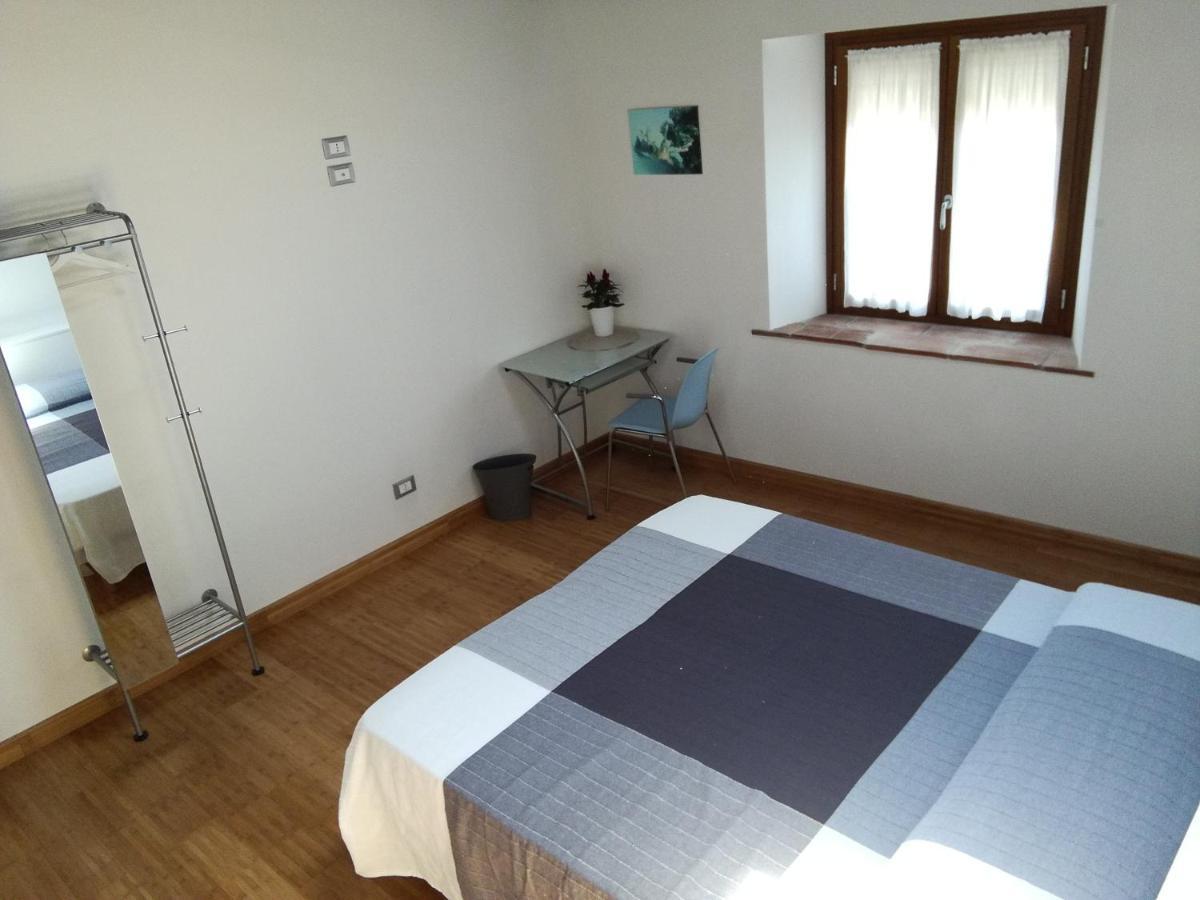 B & B Via Di Mezzo Coreglia Antelminelli Екстериор снимка